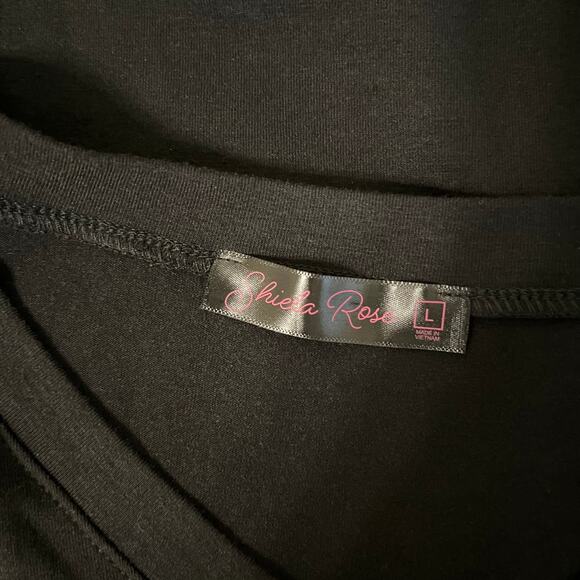 Shelia Rose Cuffed Short Sleeve Hi-Lo Tunic V-Neck Tee Shirt in Black Size Large - Picture 5 of 7